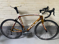 Fuji Footon (gereserveerd voor Johan)