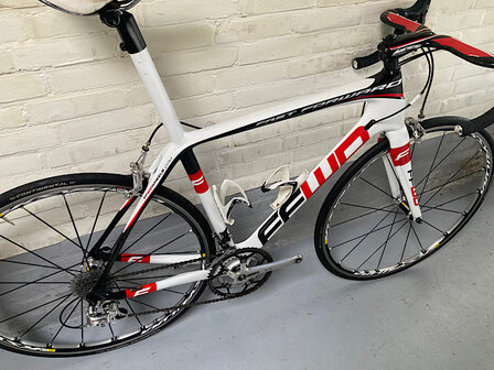 FFWD full carbon racefiets